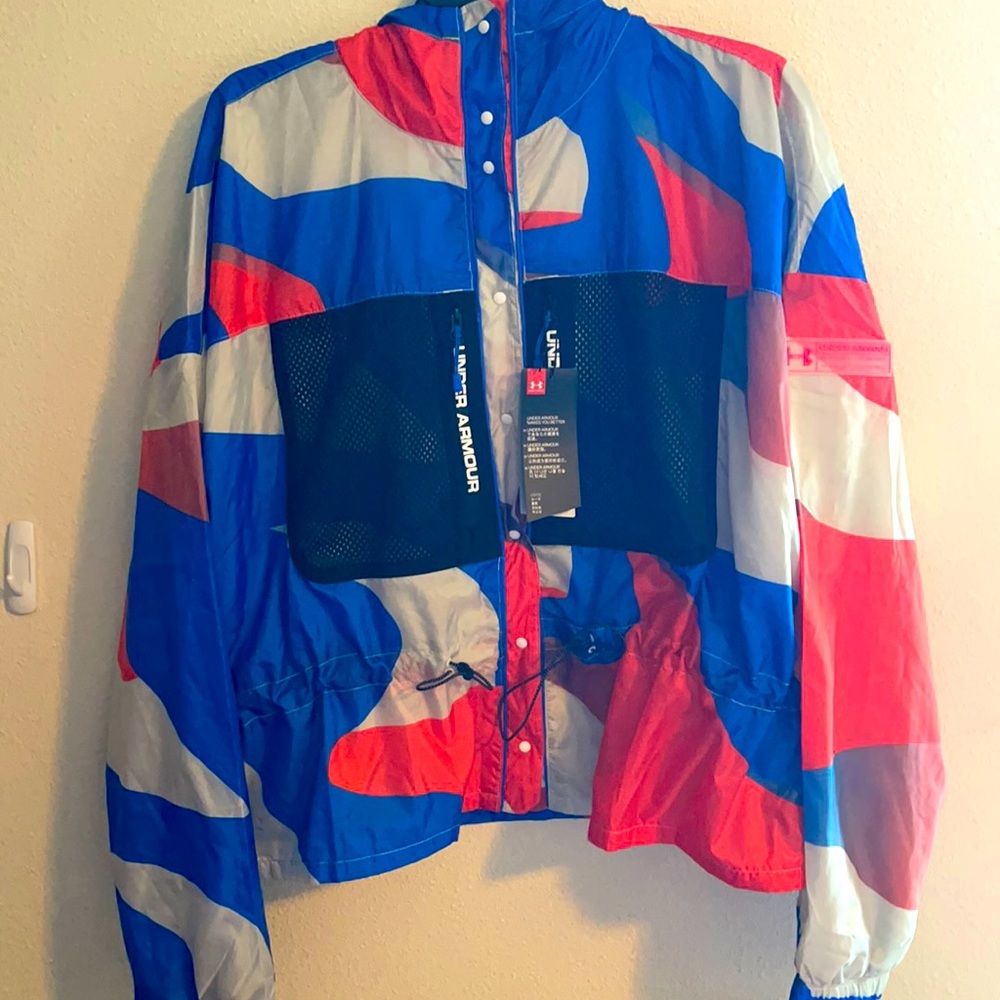 Jogger, athletic rain coat